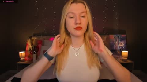 linarayy online show from 10-23-25, 08:57