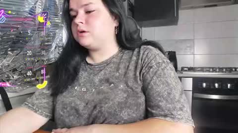 Lina online show from 09-15-25, 06:46