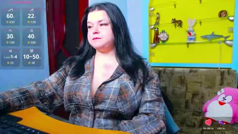 Lina online show from 04-27-26, 06:11