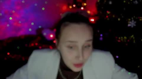 Snapshot of linatruly chatting on 01-02-25, 10:33 Lina online show from 01-02-25, 10:33