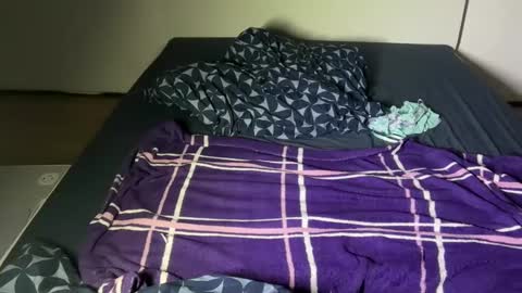 linaxleroy online show from 02-02-25, 04:59