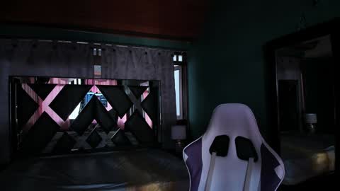  Linda  online show from 02-01-25, 09:19