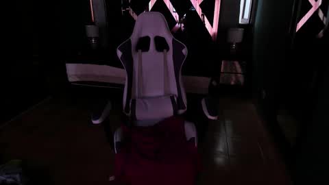  Linda  online show from 02-19-25, 09:36