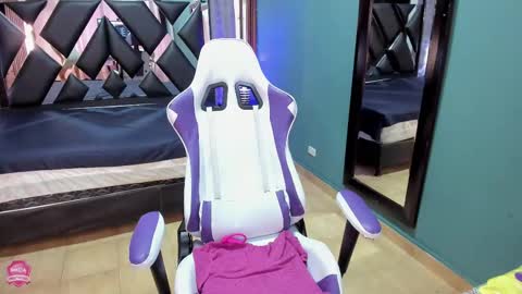  Linda  online show from 03-08-25, 09:40