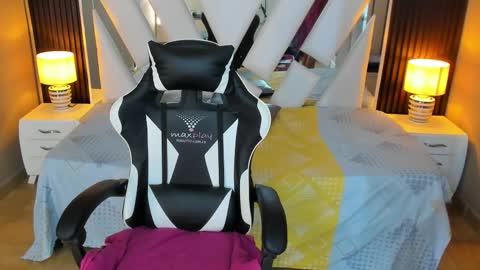  Linda  online show from 09-16-25, 06:31