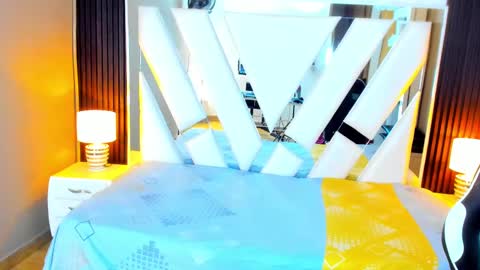  Linda  online show from 09-19-25, 06:30