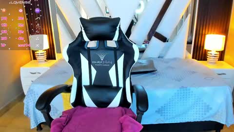  Linda  online show from 09-20-25, 06:31