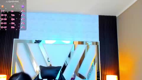  Linda  online show from 09-26-25, 06:12