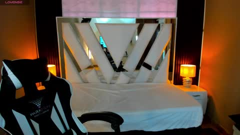  Linda  online show from 10-05-25, 01:31