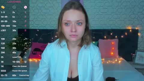 Snapshot of linda__bryant chatting on 02-03-25, 03:42 Linda GMT2 Mon Tu Fri Sa Su 0300am-1000 am online show from 02-03-25, 03:42