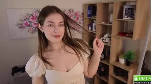 Snapshot of linda__williams chatting on 07-22-26, 10:18 Mia online show from 07-22-26, 10:18