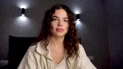 Linda online show from 11-06-25, 01:56