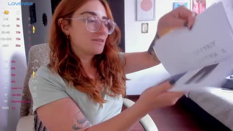 Giggles  online show from 01-16-25, 02:51