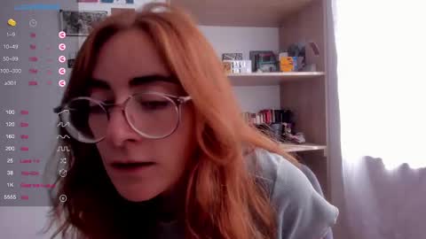 Giggles  online show from 02-10-25, 03:21