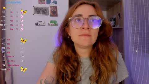 Giggles  online show from 02-11-25, 02:46