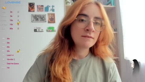 Giggles  online show from 03-09-25, 02:10