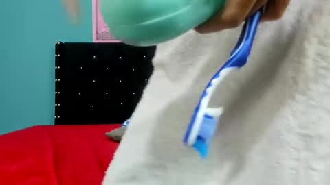 Linda hot09 online show from 02-20-25, 11:31