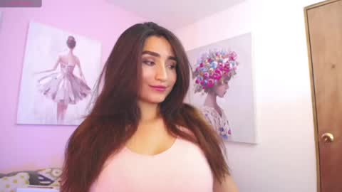 Snapshot of linda_morgan1 chatting on 03-03-25, 12:05 Maria Paula online show from 03-03-25, 12:05