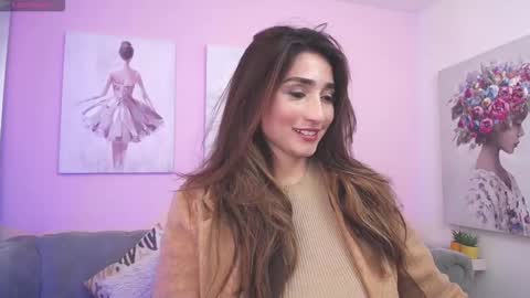 Snapshot of linda_morgan1 chatting on 10-01-25, 12:11 Maria Paula online show from 10-01-25, 12:11