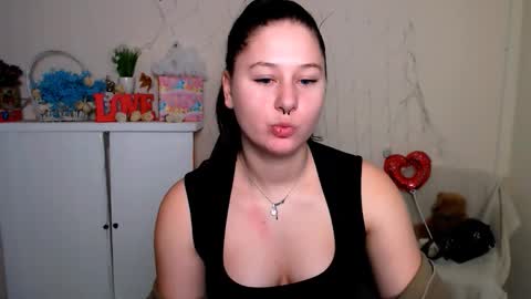 Linda online show from 11-26-25, 11:44