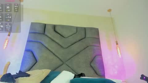 Snapshot of linda_saenz1 chatting on 11-25-25, 11:32 Linda Saenz online show from 11-25-25, 11:32