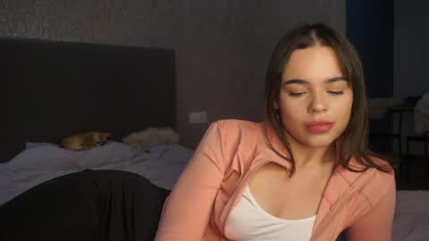 Snapshot of lindaaii chatting on 05-22-26, 01:50 Linda online show from 05-22-26, 01:50