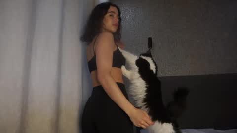 Snapshot of lindaaii chatting on 06-07-26, 01:15 Linda online show from 06-07-26, 01:15