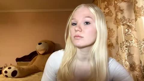 Luna online show from 11-15-25, 09:50