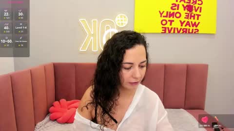 Snapshot of lindainsatiable chatting on 01-15-25, 01:45 Linda online show from 01-15-25, 01:45