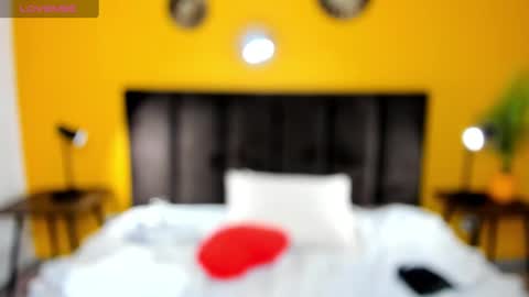 Snapshot of lindainsatiable chatting on 03-05-25, 04:34 Linda online show from 03-05-25, 04:34