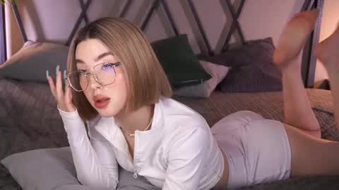 your Linda is back online show from 02-10-25, 08:09