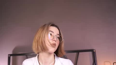 your Linda is back online show from 02-11-25, 05:16