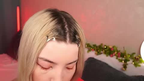 Snapshot of lindathackerr chatting on 05-14-26, 04:08 Linda online show from 05-14-26, 04:08