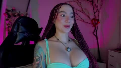 Lindsay    online show from 04-28-26, 02:49