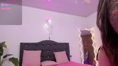 Linda  online show from 03-12-26, 04:18