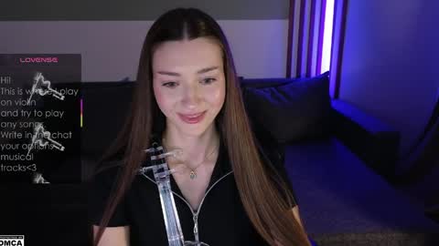 Snapshot of lindsey_mey chatting on 05-20-26, 09:32 Lindsey online show from 05-20-26, 09:32