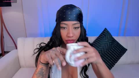 Lin  online show from 02-13-25, 08:55