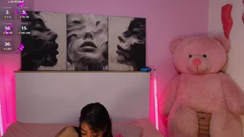 Snapshot of lindseycoxx chatting on 05-23-26, 10:08 Lin online show from 05-23-26, 10:08