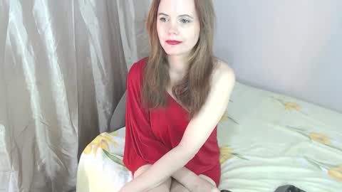 Snapshot of lindseyfirst chatting on 11-05-25, 12:21 Lindsey online show from 11-05-25, 12:21