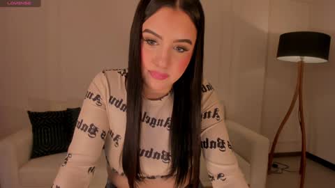 Lindsey Moss online show from 12-08-24, 03:21