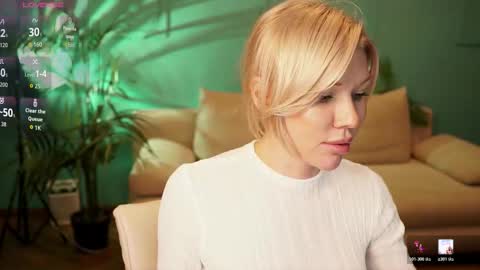 Snapshot of lindsi_luvviv chatting on 01-14-26, 04:23 lindsi_luvviv online show from 01-14-26, 04:23