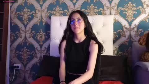 Snapshot of ling_ling24 chatting on 12-03-24, 05:55 ling ling24 online show from 12-03-24, 05:55