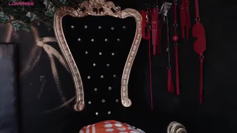 Snapshot of ling_ling24 chatting on 12-19-24, 04:35 ling ling24 online show from 12-19-24, 04:35