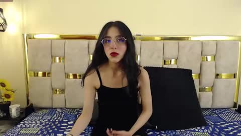 Snapshot of ling_ling24 chatting on 02-11-25, 04:22 ling ling24 online show from 02-11-25, 04:22