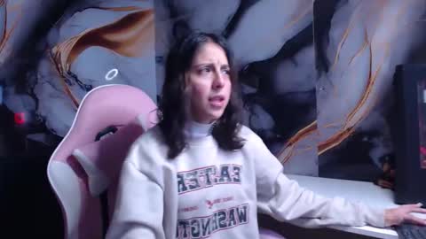 Snapshot of ling_ling24 chatting on 10-02-25, 10:55 ling ling24 online show from 10-02-25, 10:55