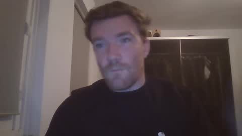 Snapshot of linguistixx333 chatting on 11-24-25, 08:41 linguistixx333 online show from 11-24-25, 08:41