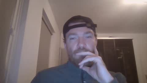 Snapshot of linguistixx333 chatting on 12-17-25, 06:58 linguistixx333 online show from 12-17-25, 06:58