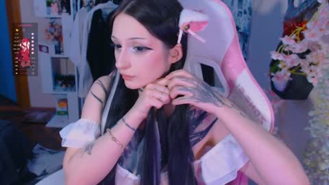 Snapshot of liniq chatting on 12-04-24, 10:19 Lina online show from 12-04-24, 10:19