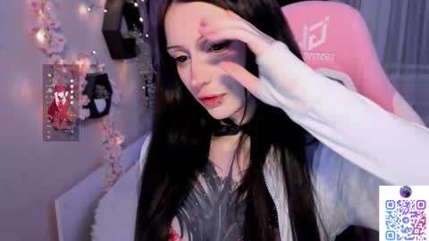 Snapshot of liniq chatting on 09-10-25, 11:16 Lina online show from 09-10-25, 11:16