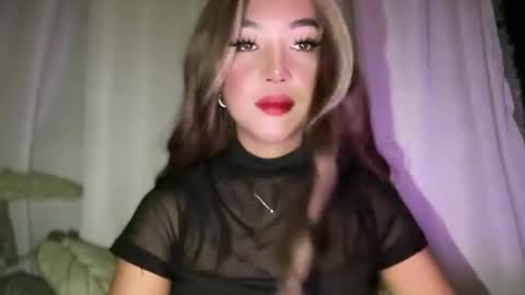 Snapshot of linkingqueens chatting on 12-04-25, 10:24 linkingqueens online show from 12-04-25, 10:24